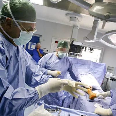 Bisturi non tagliano, denuncia chirurghi ospedalieri