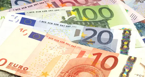 Truffa del promotore «Bruciati» 40.000 euro