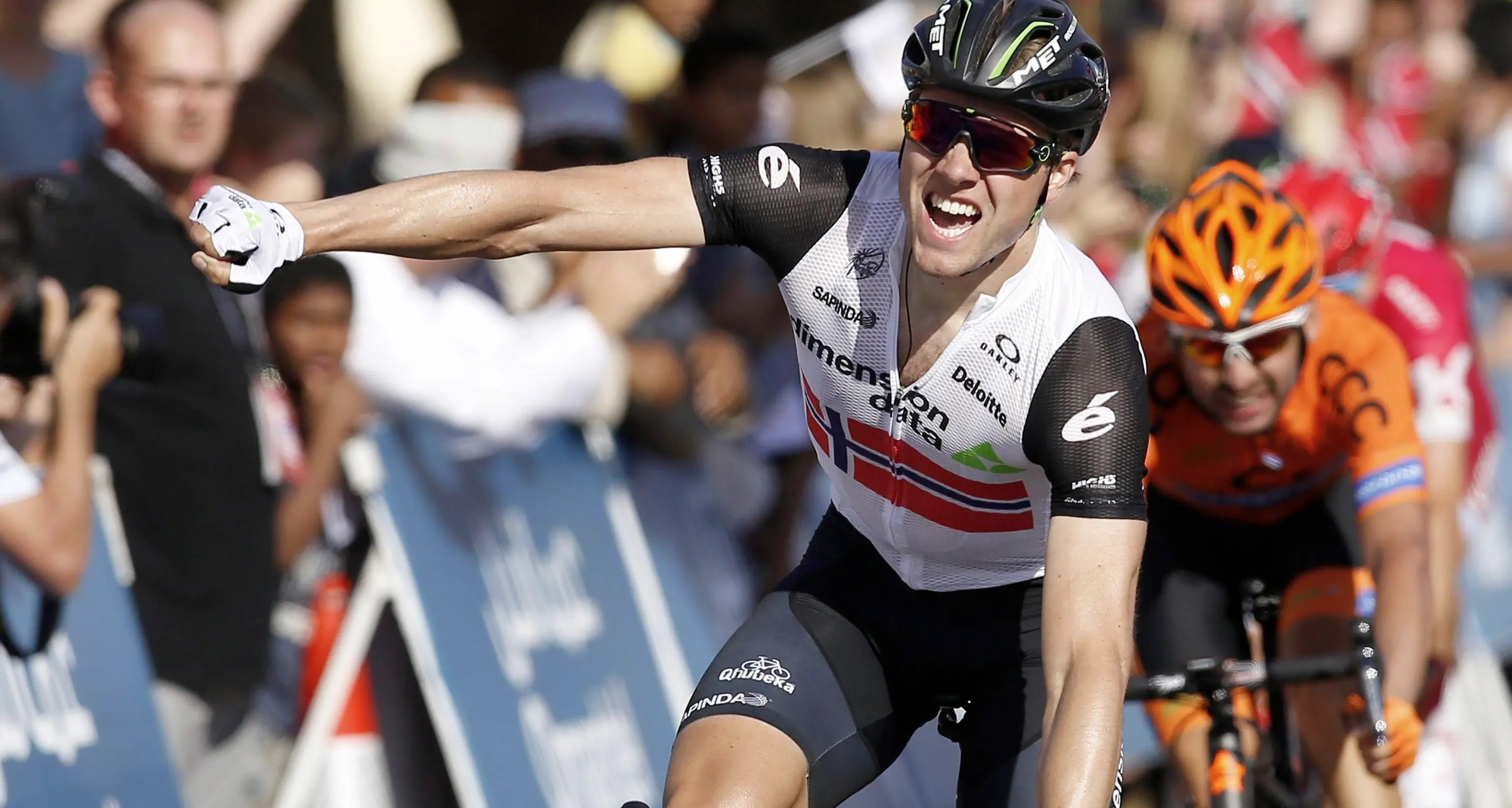 Boasson-Hagen vince Maglia sempre a Nibali