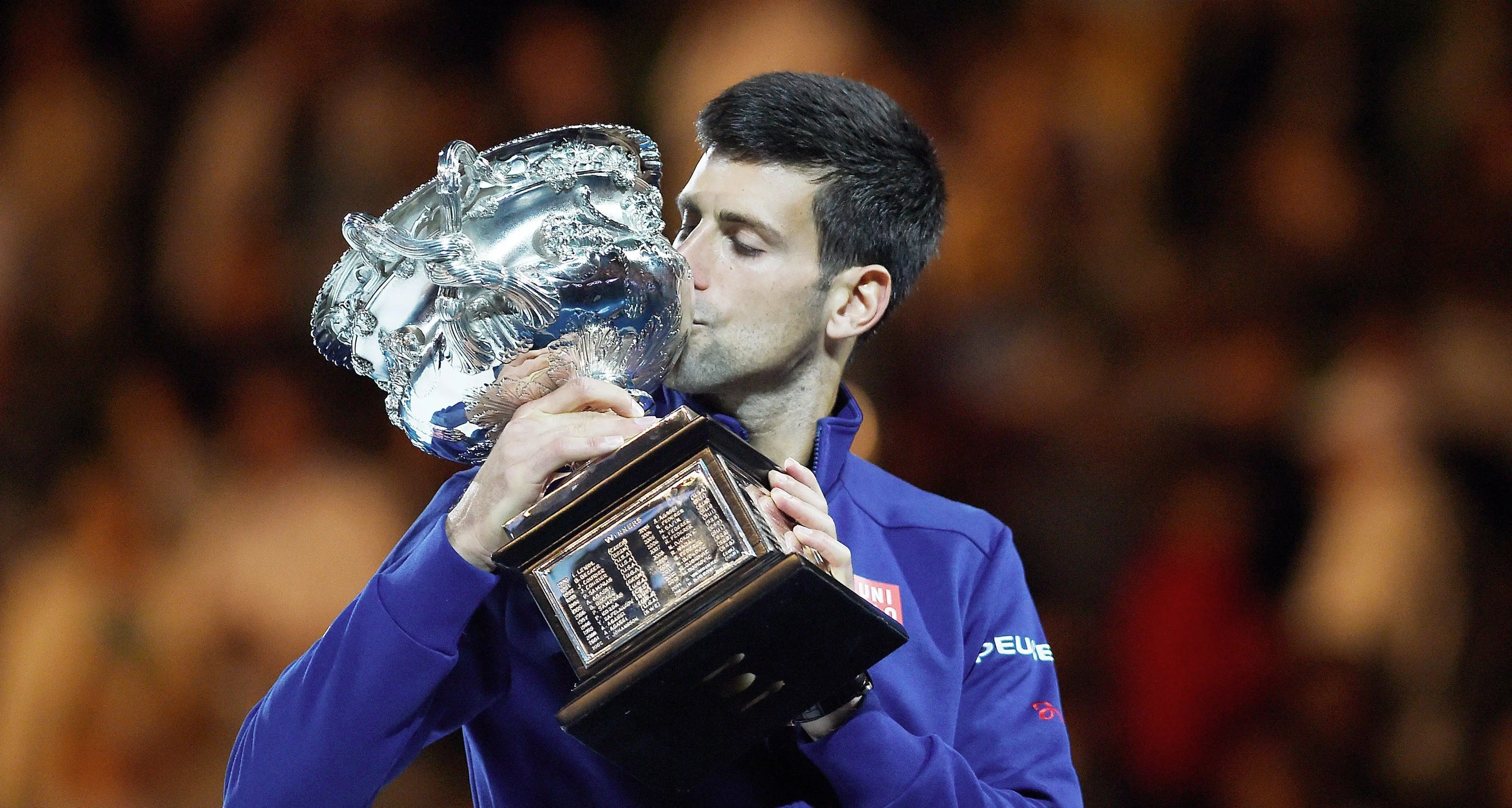 Nole Djokovic sul trono degli Australian Open Andy Murray cede in tre set al n.1 del mondo