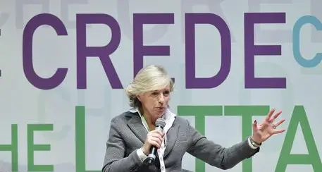 Bimba malata di Aids da oggi a scuola