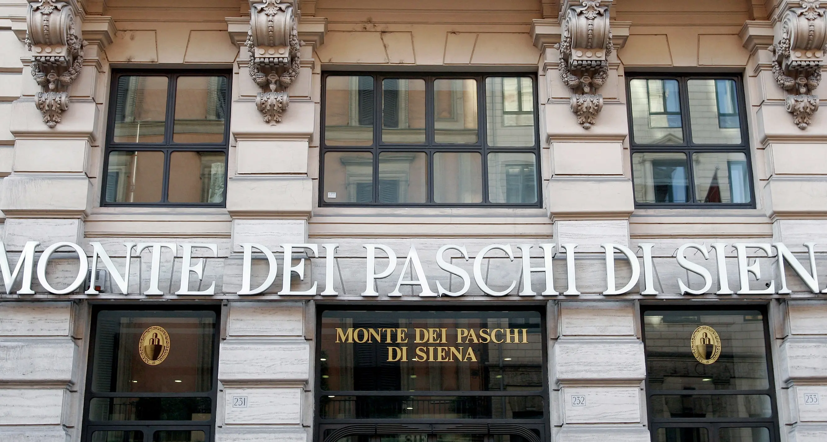 Il piano per Monte dei Paschi 5.500 esuberi, via 600 filiali
