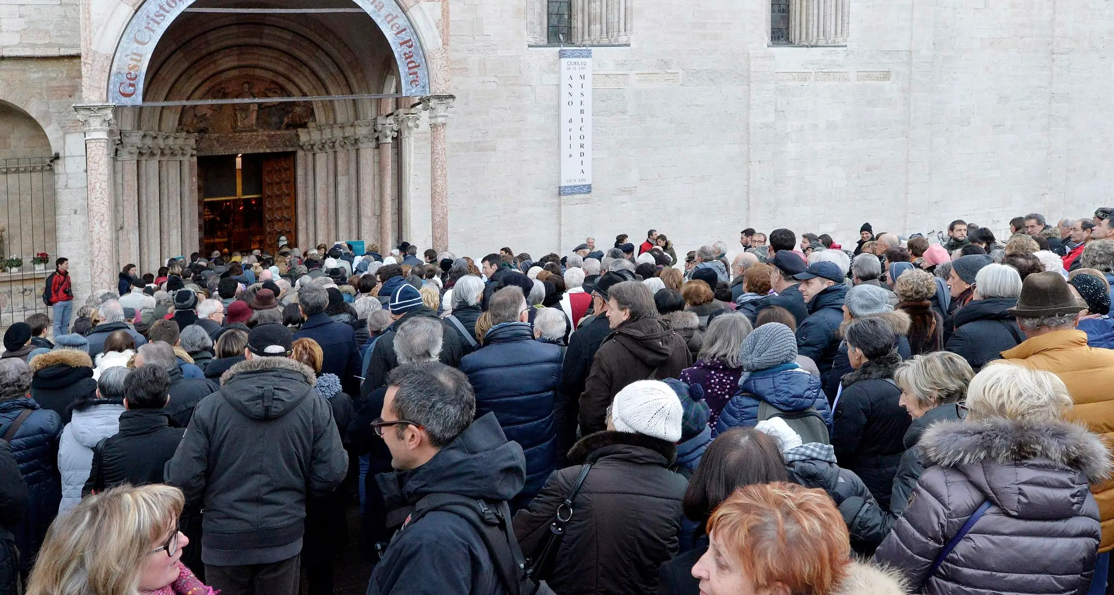 Il vescovo Bressan ha aperto la Porta della Misericordia