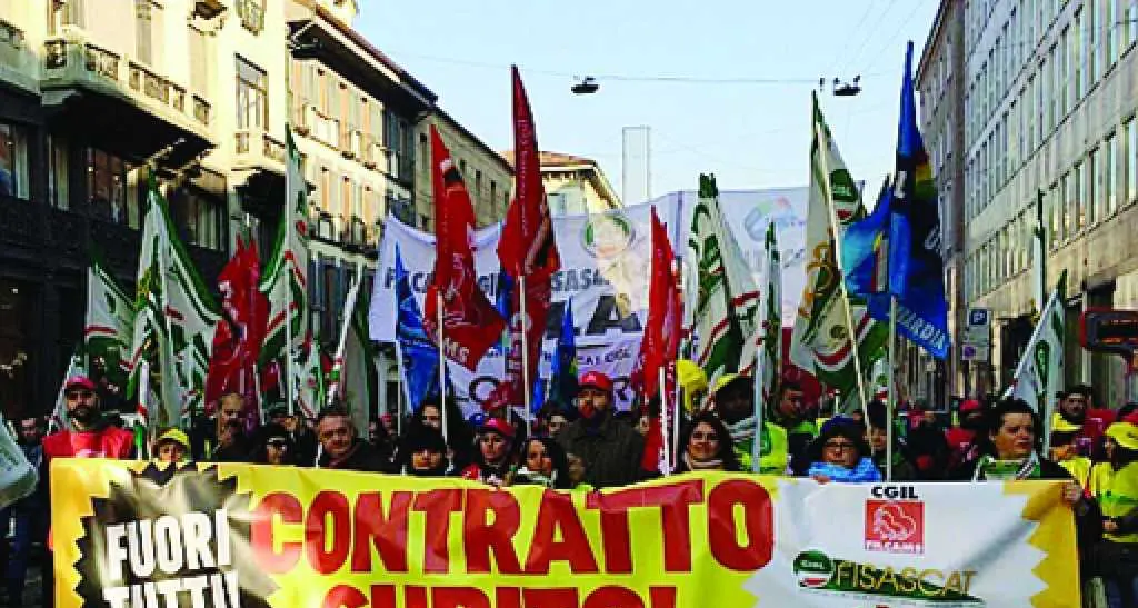 Sciopero nel commercio L'adesione in aumento