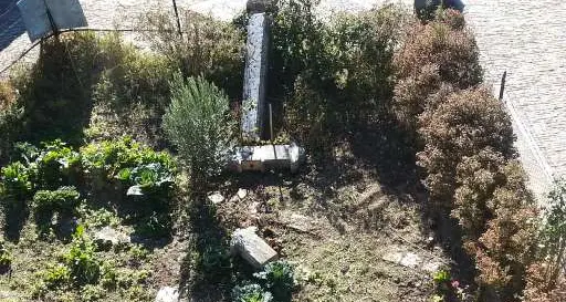 Schianto e croce divelta dopo 175 anni