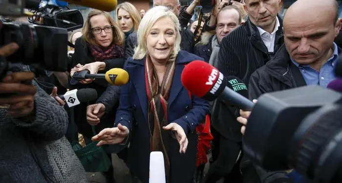 Francia, Le Pen si ferma Sconfitta in tutte le regioni