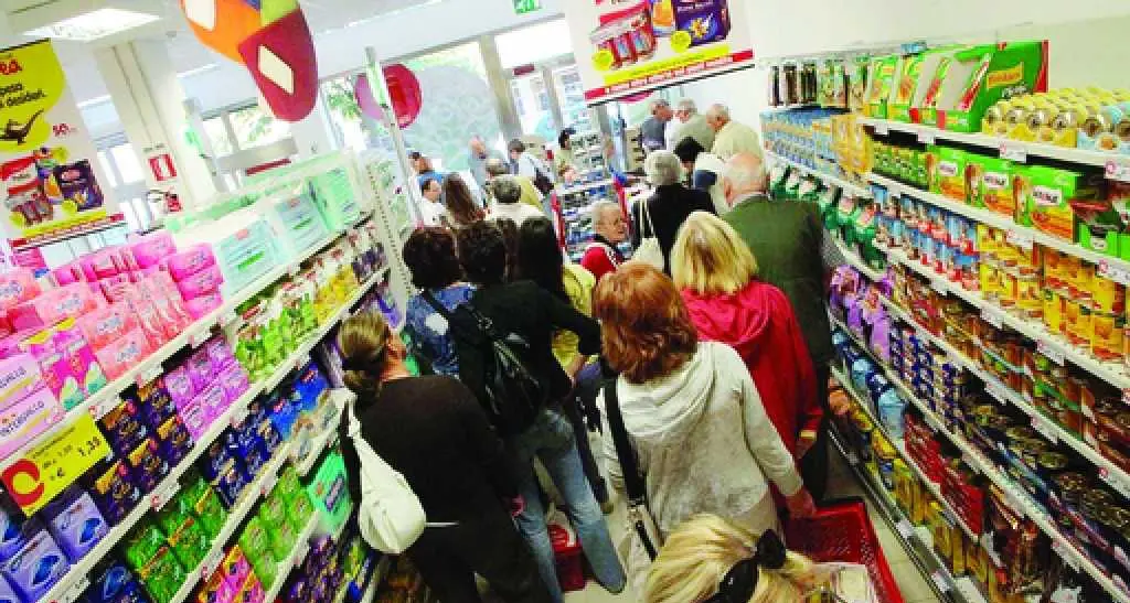 Dopo mezzo secolo di spesa addio all'Orvea di corso Rosmini