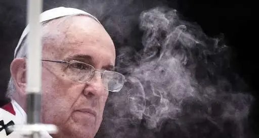 Papa Francesco: «Una bestemmia usare Dio per giustificare l'odio» L'iman trentino: «Basta atti criminali»