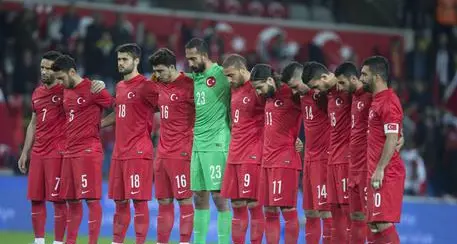 Fischi durante il minuto di silenzio Turchia-Grecia