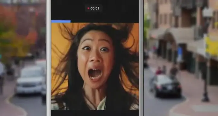 Facebook cambia i profili Video al posto della foto
