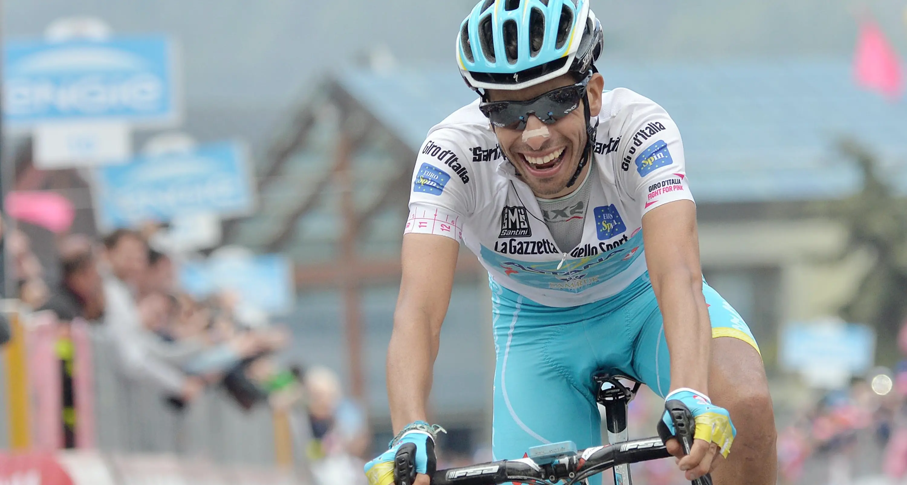 Per Nibali podio di tappa, crolla Aru Froome conquista il terzo Tour