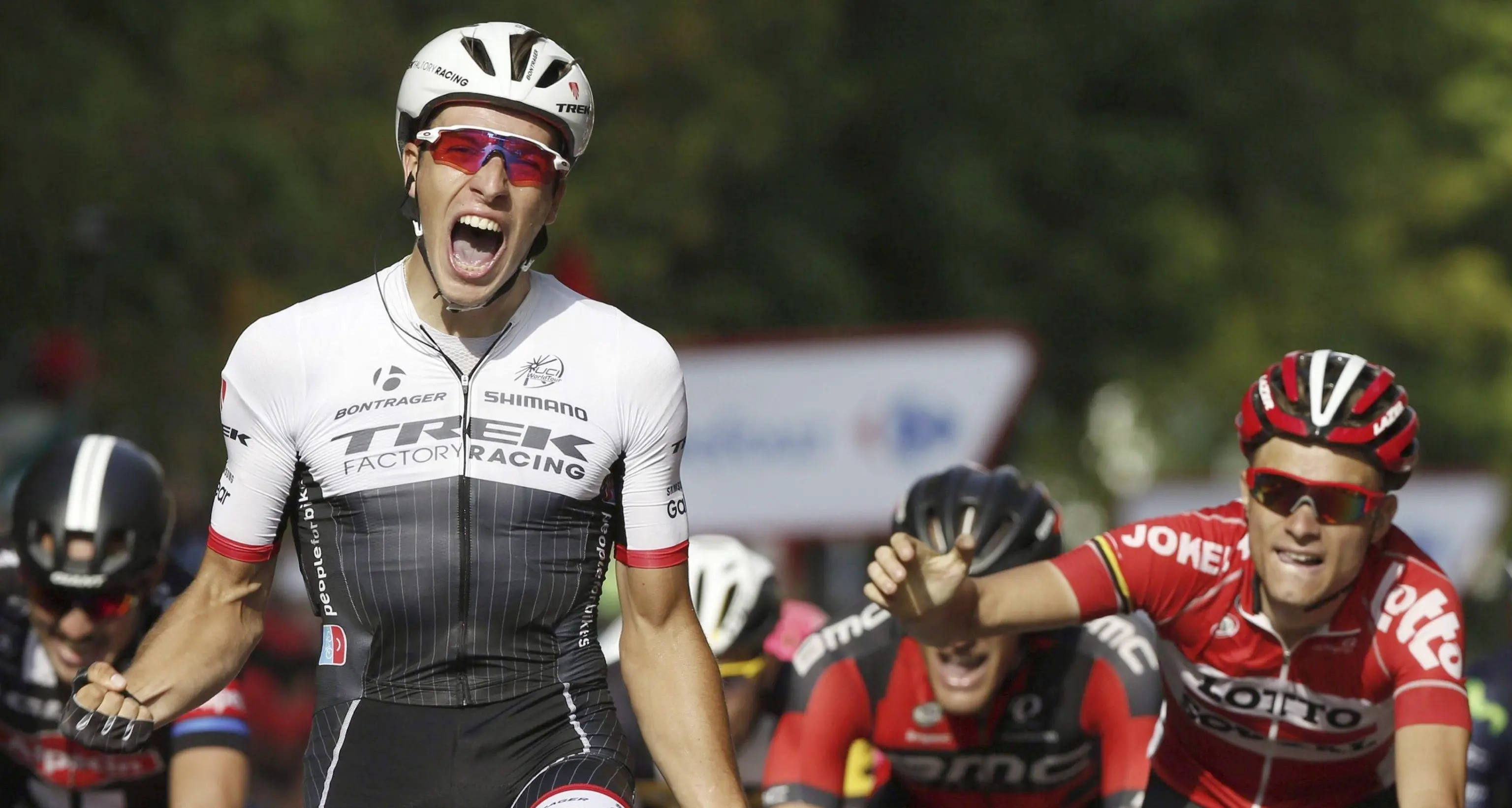 Alla Vuelta arrivo in volata La spunta Danny van Poppel