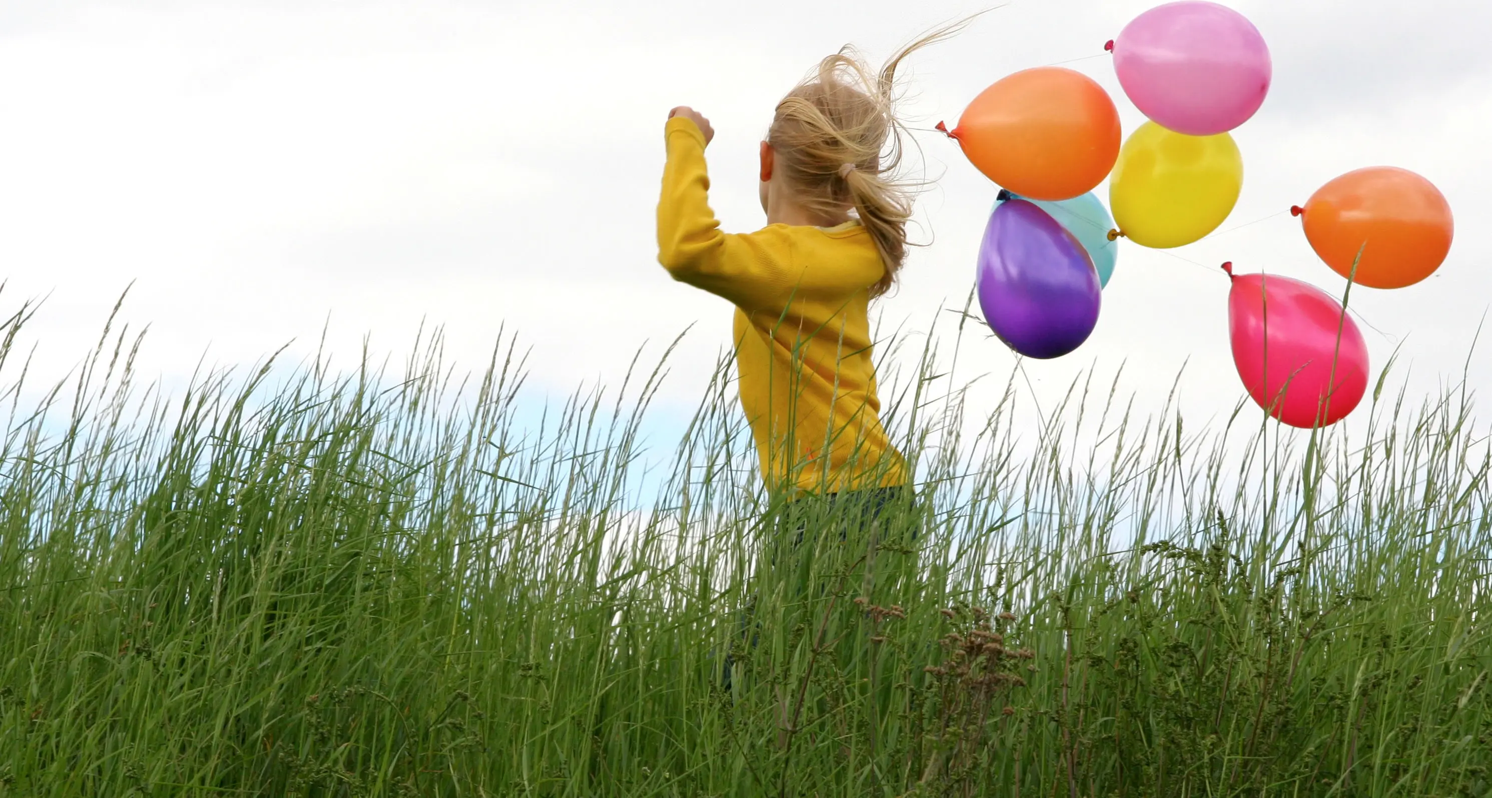 Palloncini luminosi per ricordarsi di chi soffre