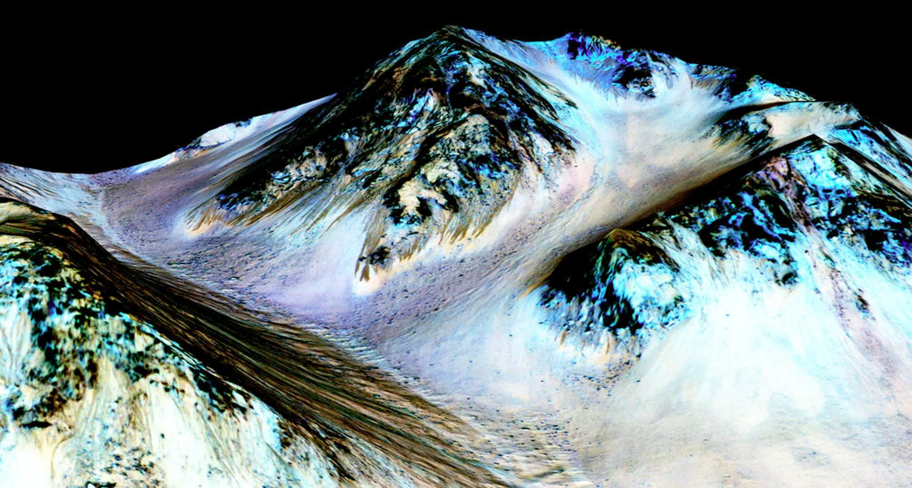 Marte, il robot nel cratere che in passato era pieno di laghi