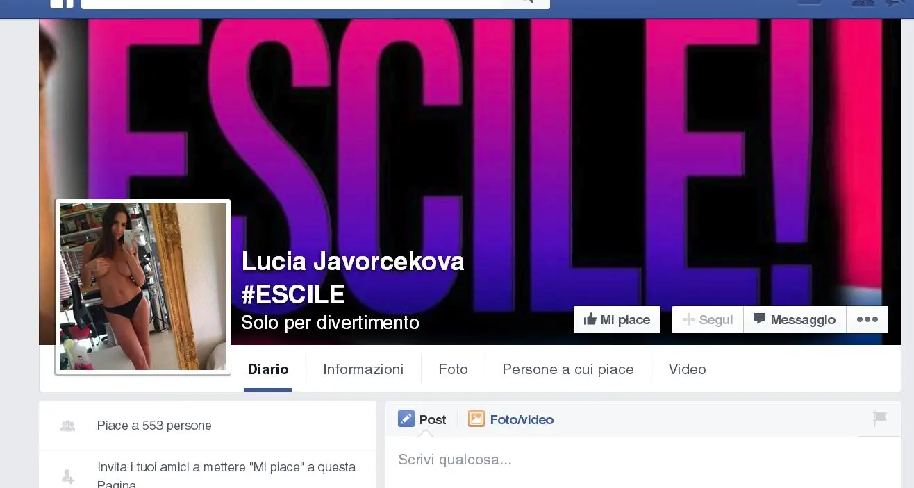 Lucia, «#escile» e il topless Il tormentone sui social
