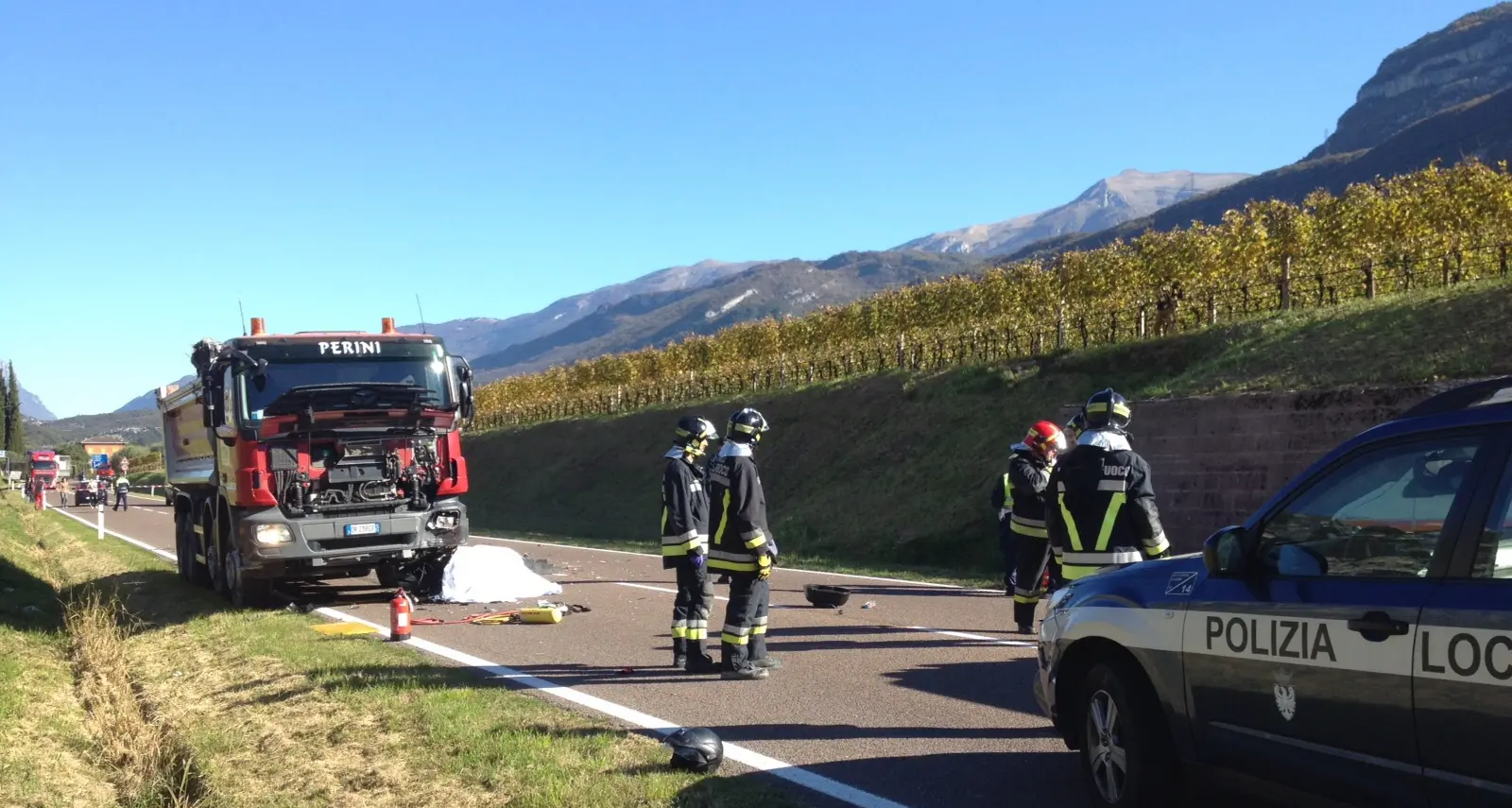 Scooter contro camion a Dro, muore donna di 73 anni