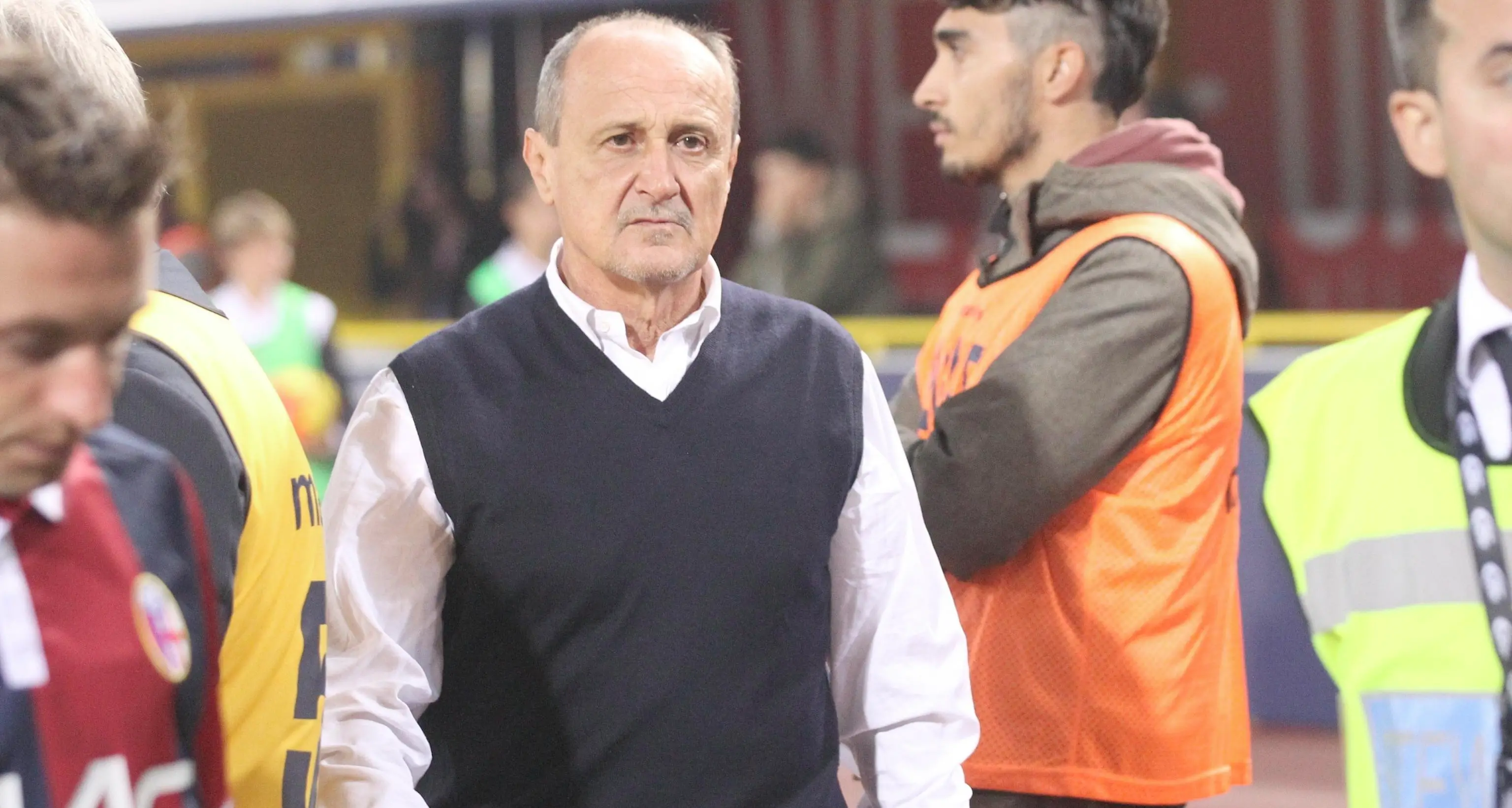 Rossi esonerato dal Bologna dopo la sconfitta con l'Inter