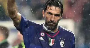 L'Equipe esalta Buffon «Da Pallone d'Oro»