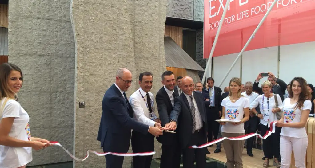 Trentino all'Expo 2015: inaugurata la Piazzetta della Provincia autonoma