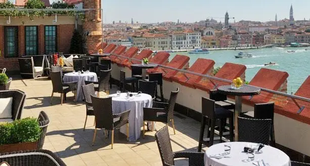 Venezia fra le città più care d'Europa per gli hotel: davanti solo Londra e Zurigo