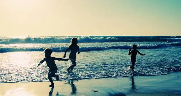 In spiaggia con i bimbi, ecco il kit primo soccorso