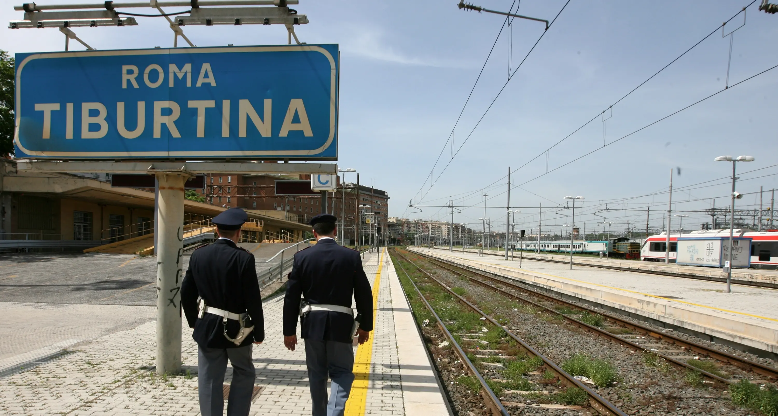 Vacanze sicure sui treni italiani: 600 pattuglia di polizia fra treni e stazioni