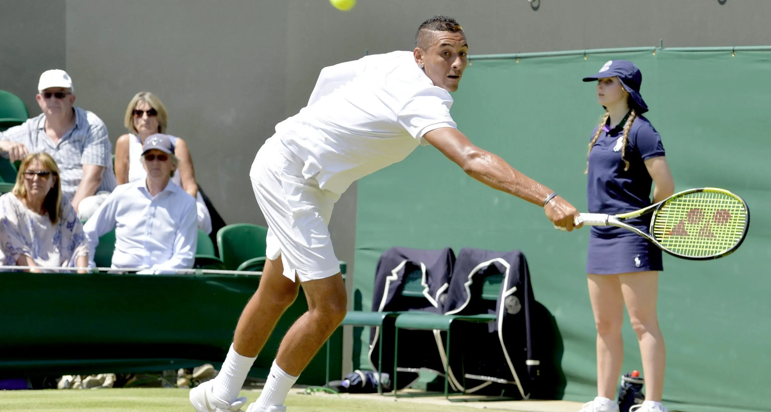 A Wimbledon ieri Serena Williams ha vinto ma tremato Djokovic e Wawrinka superbi, impressiona Kyrgios