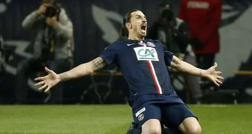 Ibrahimovic apre al Milan: «Decide tutto Raiola»