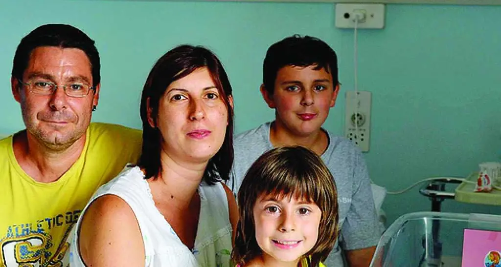 Martina aveva fretta: nata in casa L'ostetrica arrivata con l'elicottero