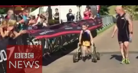 Bailey Matthews 8 anni, il bimbo che ha commosso il web
