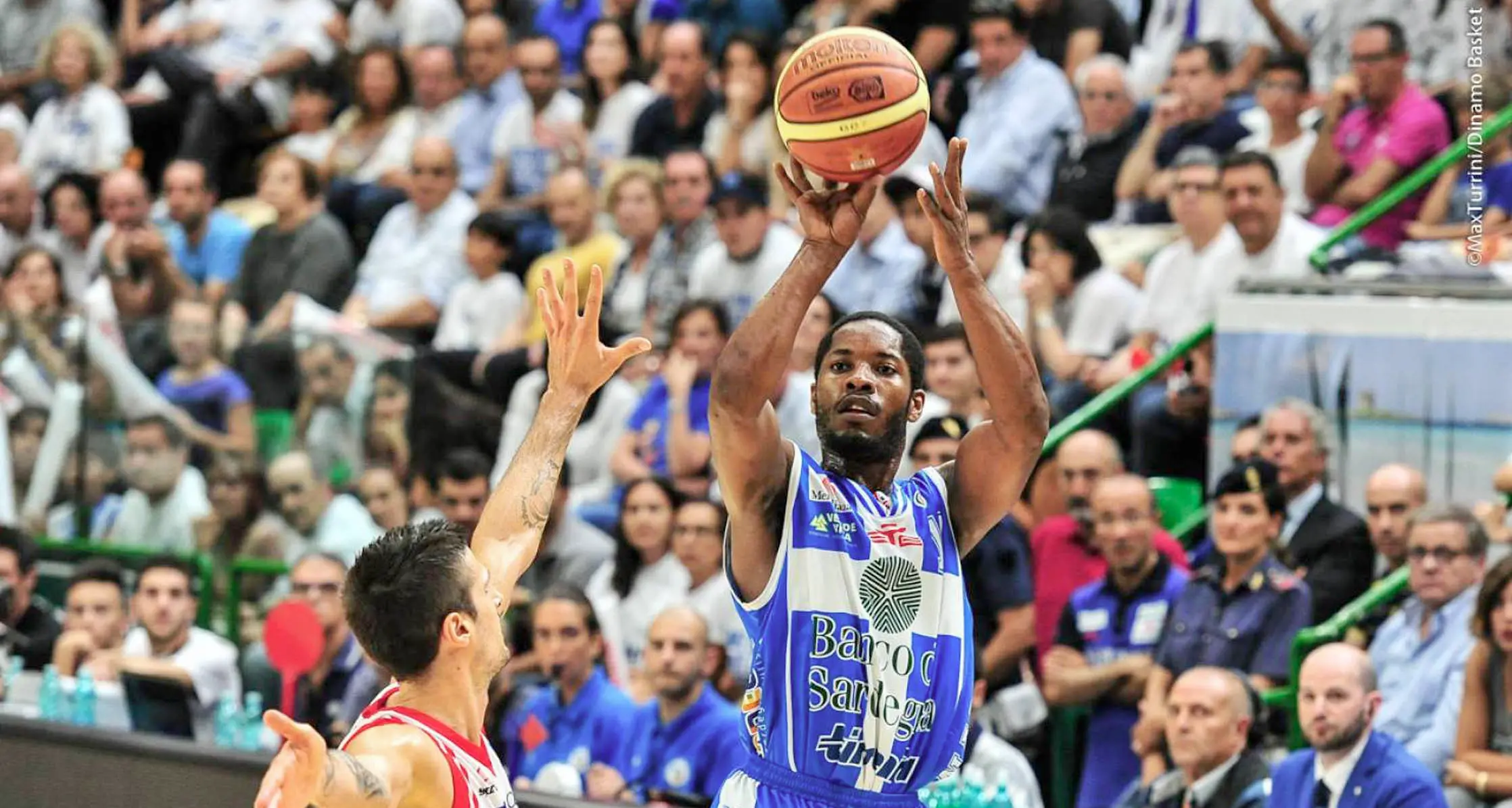 Una finale show per il basket Sassari porta Reggio a gara 7
