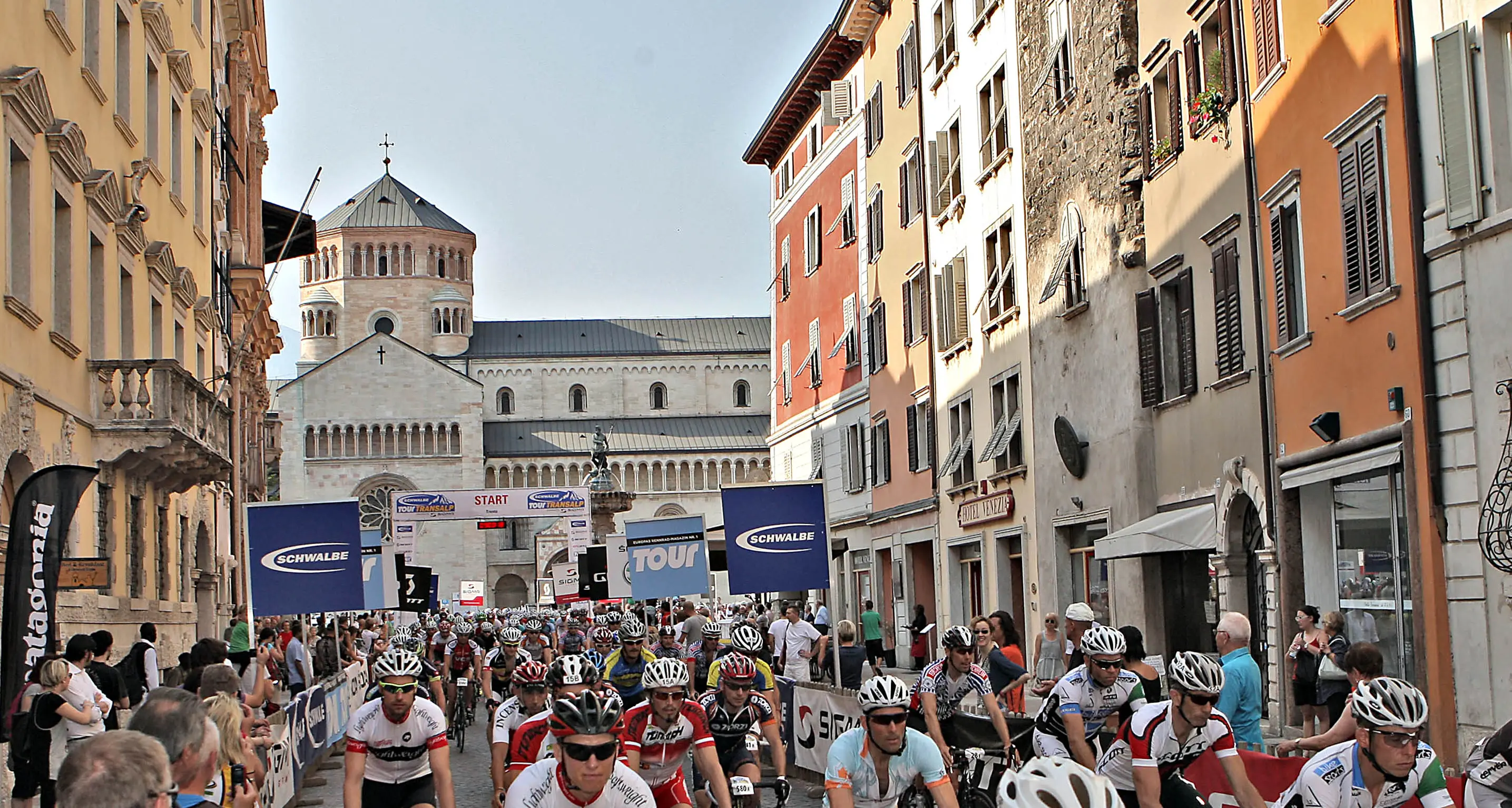 tour transalp sfida fra le montagne d’europa