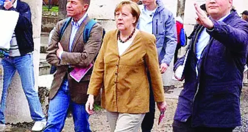 A Pompei Angela Merkel paga per sé e la sua scorta