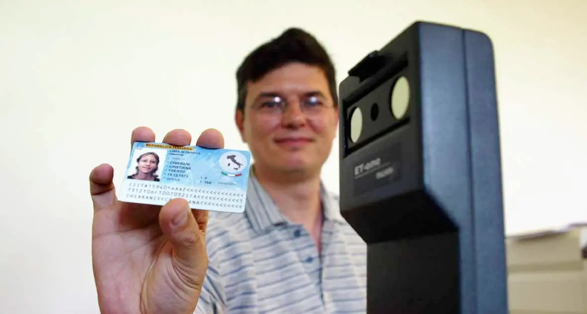 Nuova stampante, torna la carta d'identità elettronica