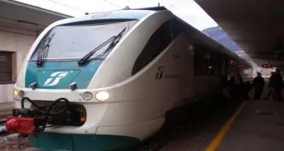 Aggressioni sui treni locali Giovedì sciopero in regione