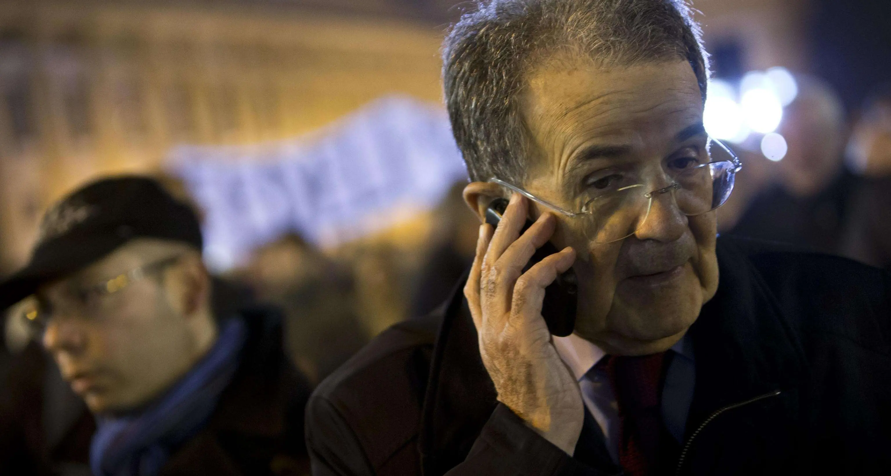 Prodi, corsa in zona vietata con la scorta