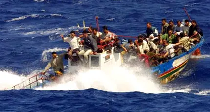 Allarme di Alfano: \"In arrivo 300-600mila immigrati\"