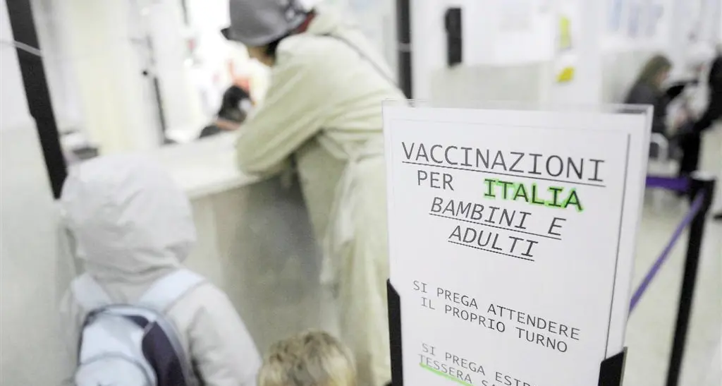 Affari d'oro con i vaccini: bufera sulla Novartis