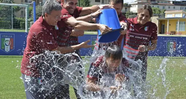 Ice Bucket Challenge, in Italia raccolti 2,4 milioni