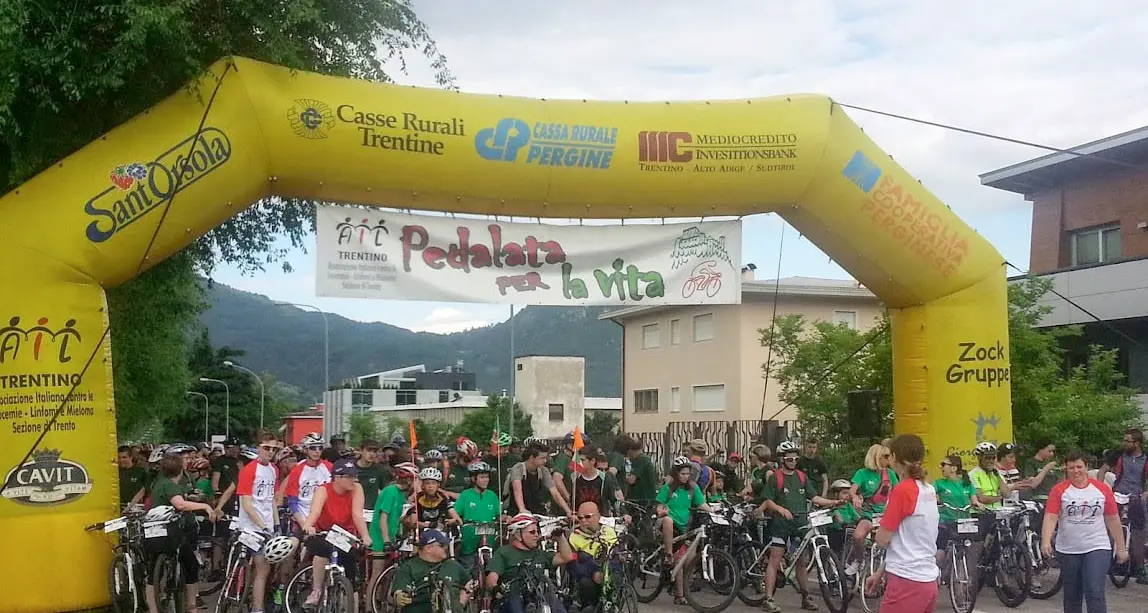 Pergine, pedalata per la vita