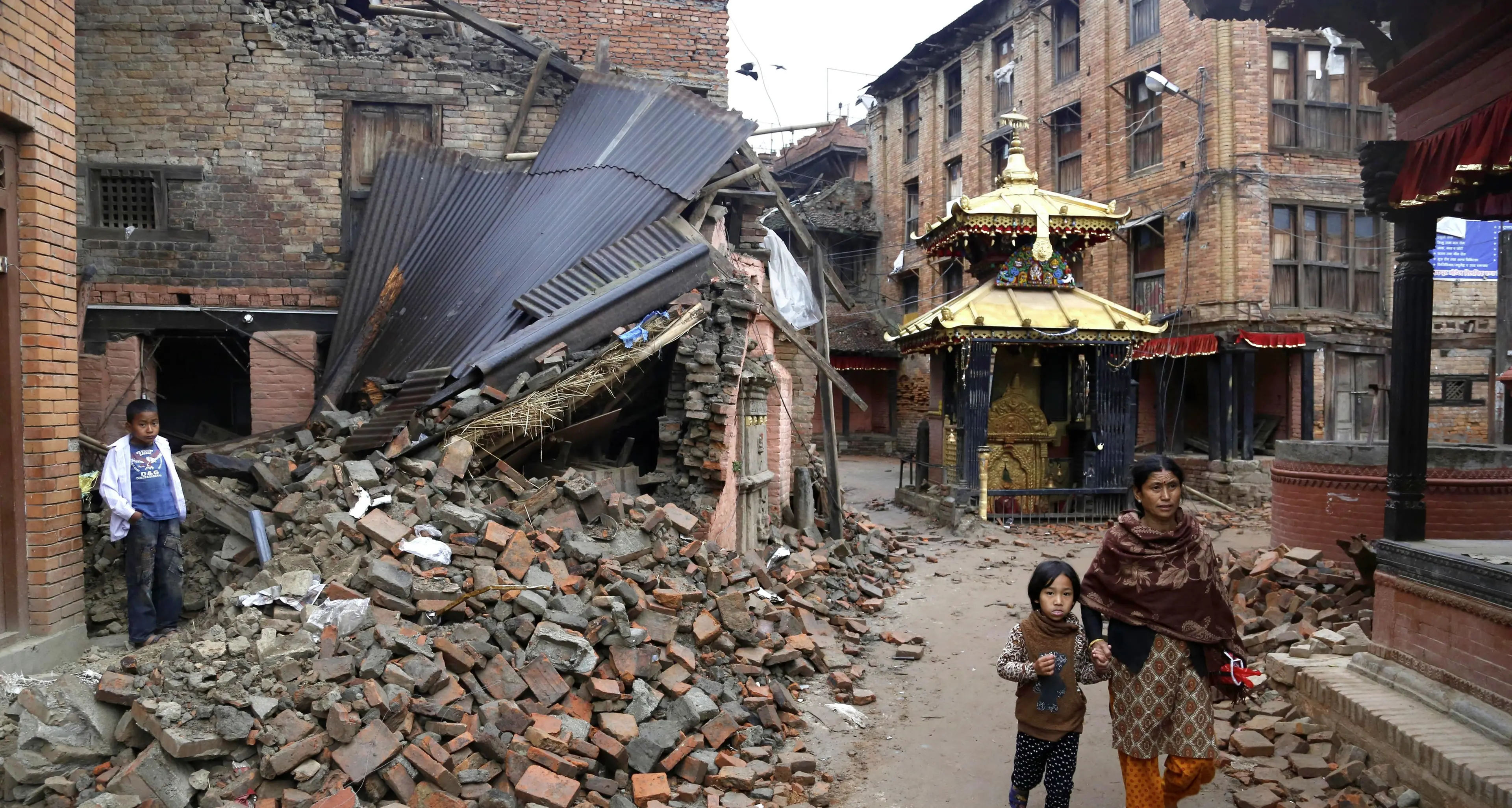 Nepal, i familiari di Benedetti e Pojer ricevuti alla Farnesina