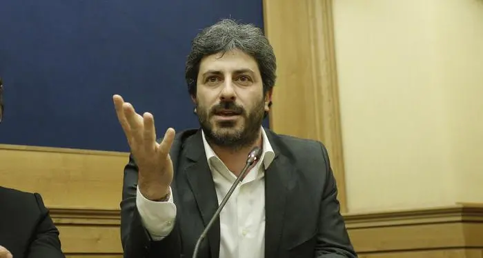 Fico (M5S): grazie a noi terremoto politico in Campania