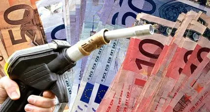 Pieno sempre più caro: + 140 euro in un anno Gli aumenti: +4,9% diesel e + 4,5% benzina