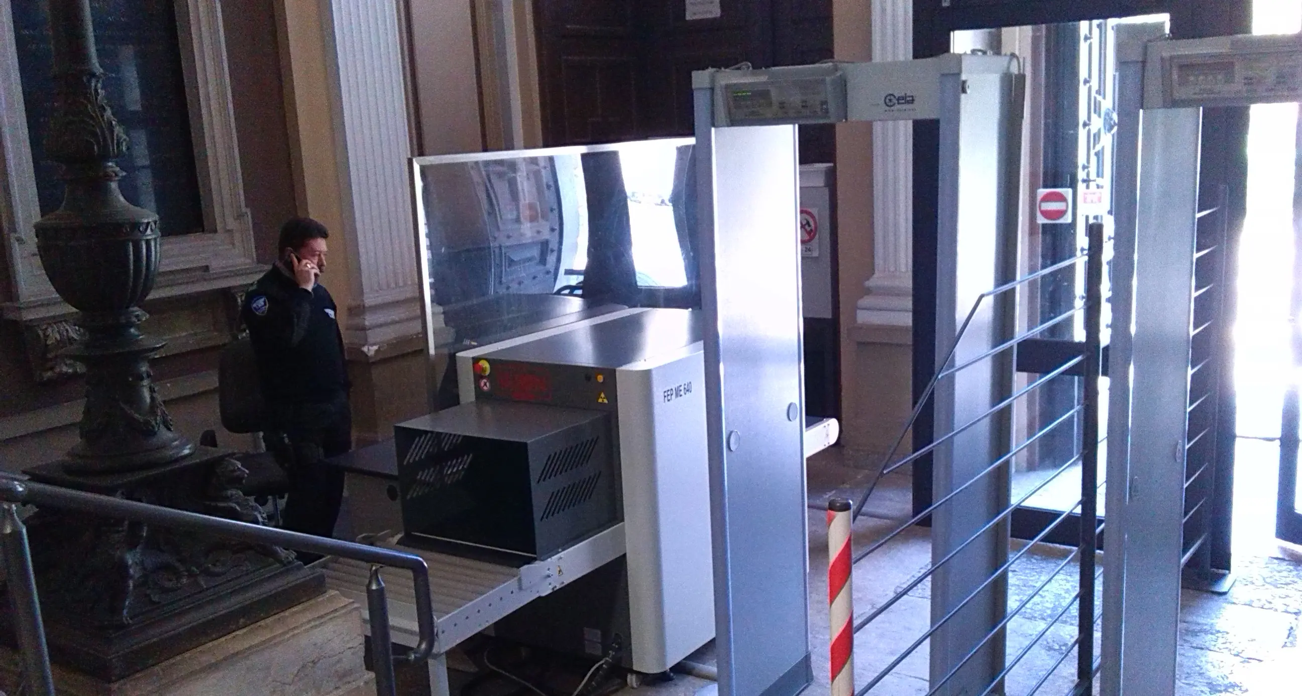 Sicurezza in tribunale a Trento c'è il metal detector