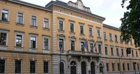 Testamento sotto dettatura, addio alla casa in eredità