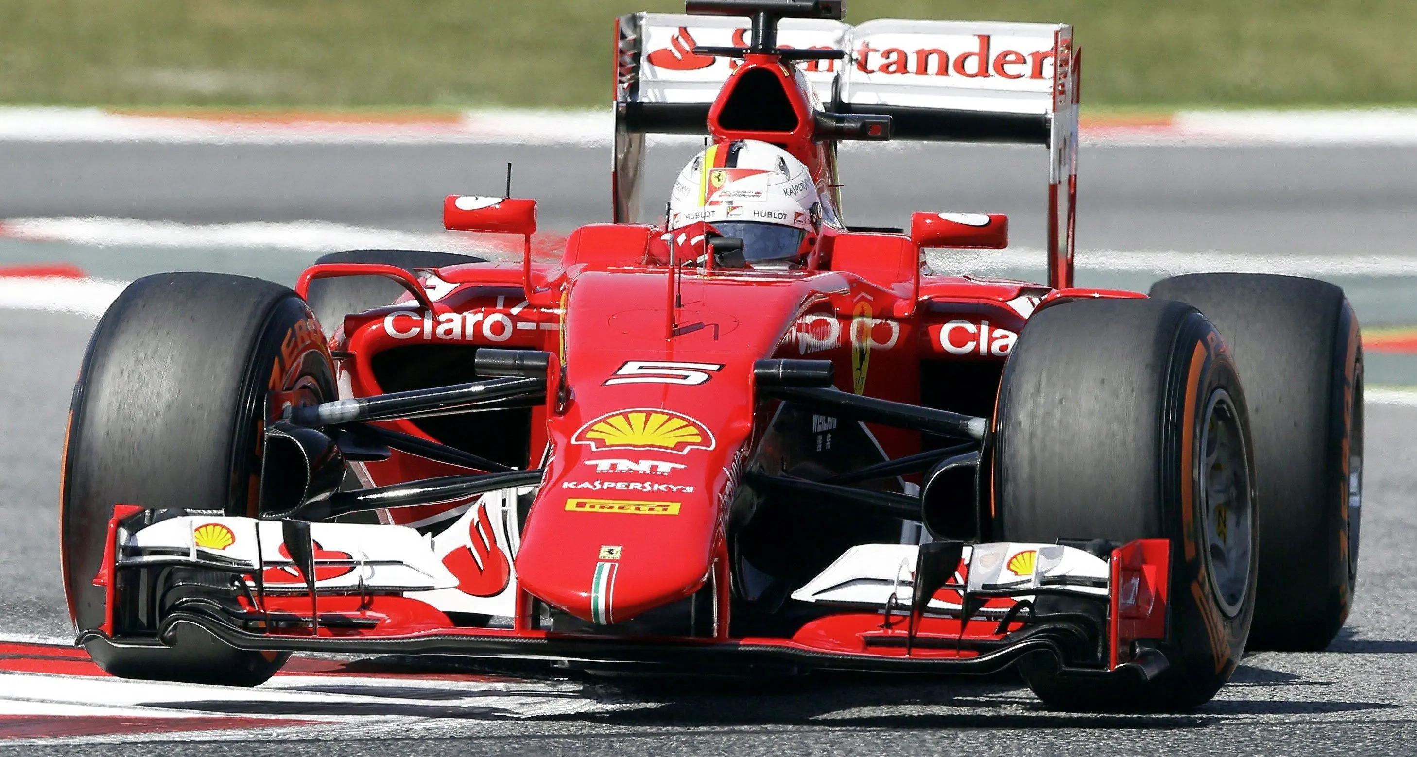 La zampata di Rosberg: pole Vettel 3° tempo, delude Raikkonen