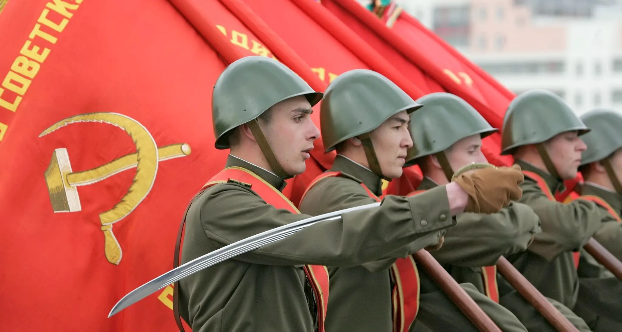 L'Ucraina vieta la diffusione e l'uso dei simboli dell'Unione sovietica
