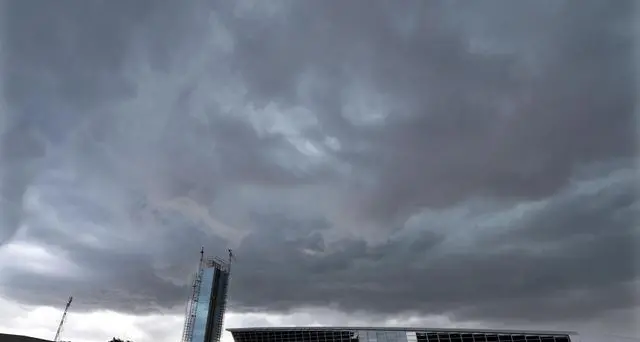 Temporali e problemi tecnici, disagi a Fiumicino e Malpensa