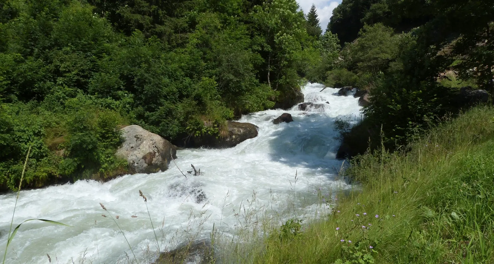 Val di Pejo, aperte due centrali energia con l'acqua del Noce