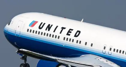 Ragazza autistica \"cacciata\" da volo di linea americano: il pilota atterra